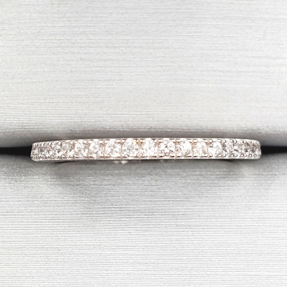 Jewelry - 10k Solid White Gold Genuine Zircon Wedding Band Ring